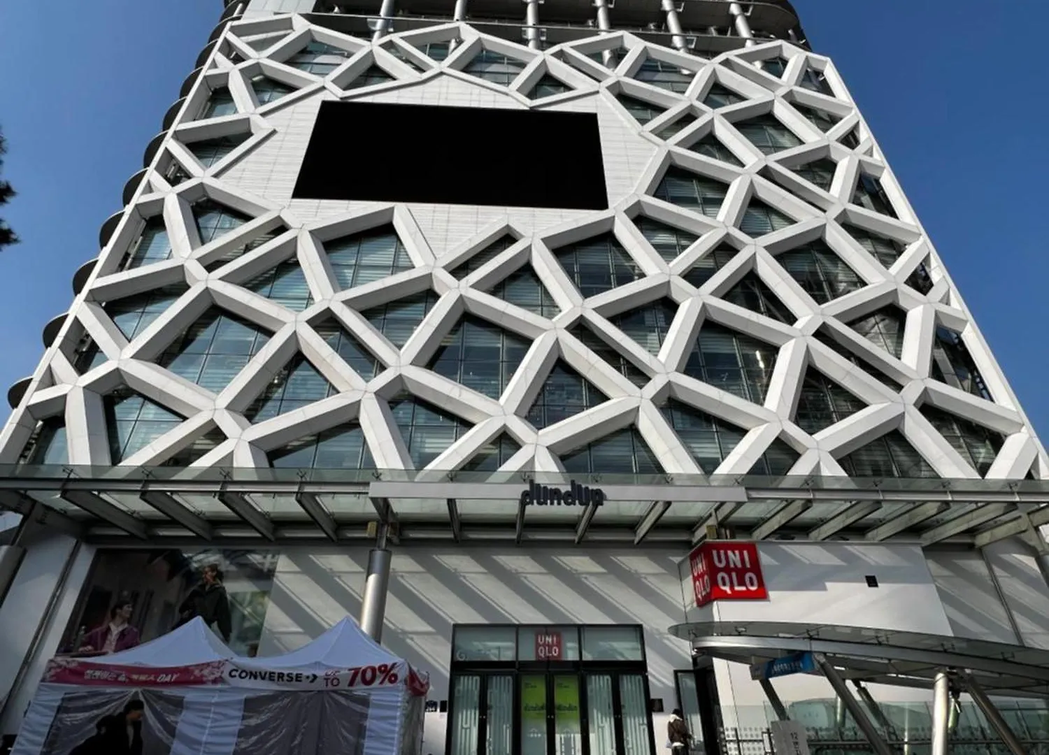 3-Warm Newly-Build Apt Near Dongdaemun History & Culture Park Station Seoul